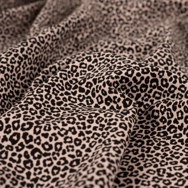 Baumwolljersey in Sand mit Leopard, Stoff in ganzer Breite